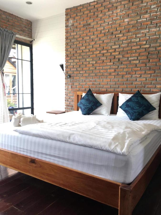 The Pud Dee Hotel Chiang Khan Exterior photo