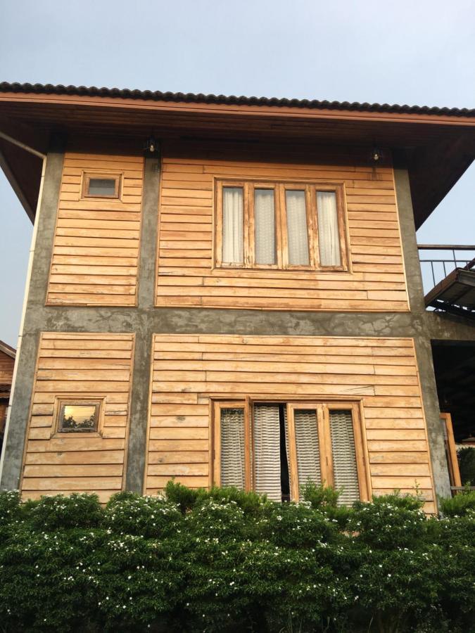 The Pud Dee Hotel Chiang Khan Exterior photo
