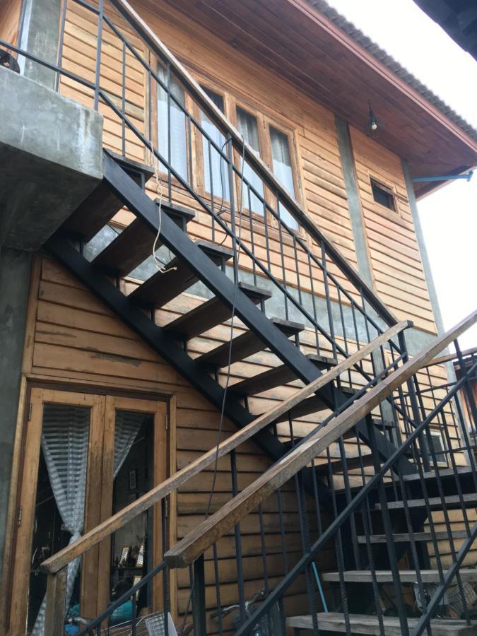 The Pud Dee Hotel Chiang Khan Exterior photo